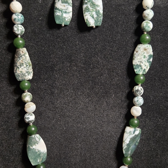 Artisan Green and White Tree Agate Necklace And Earring Set With Green Nephrite - Picture 3 of 5